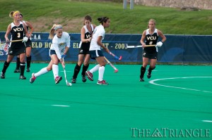 FieldHockey-vs-VCU_20101106_Michelson_0151