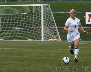 WomensSoccer20090924_Tabas_000051_CMYK