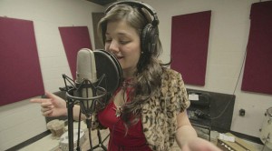 Sophomore music industry major Anna Greenwald is an artist to look out for in the future. The singer discovered her passion for music at the age of 10. Her music style is a mix of blues-rock, folk and pop.