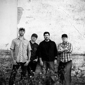 Photo Courtesy Jonathan Weiner Chuck Ragan of Hot Water Music is pictured above with his band. Ragan is co-headlining a tour with The White Buffalo. The two groups played at the Theatre of the Living Arts April 23. Ragan’s latest release is titled “Till Midnight.”