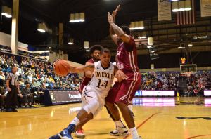 Drexel junior guard Damion Lee drives to the hoop Nov. 17. (Ken Chaney - The Triangle)
