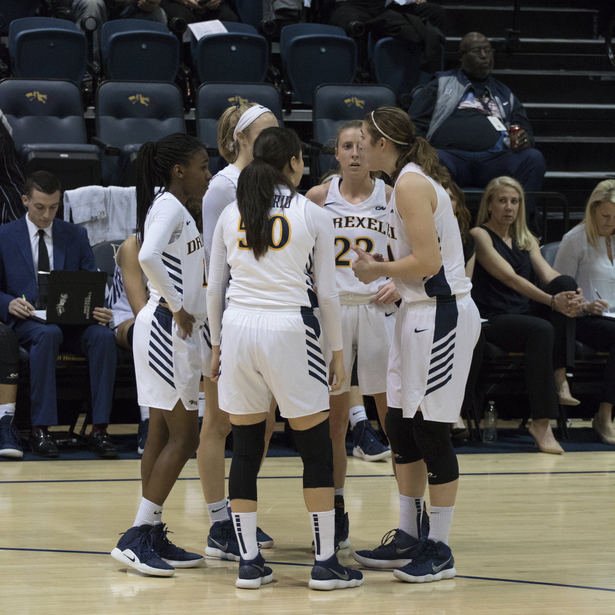 Women's Basketball blows out Bethesda 111-19 - The Runner